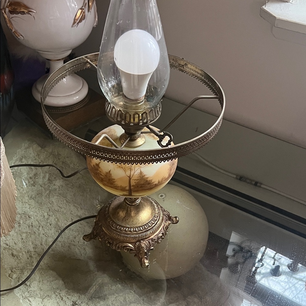 Vintage Gold and Cream Table Lamp